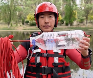 消防員教你自制拋繩瓶，關鍵時刻營救落水者！