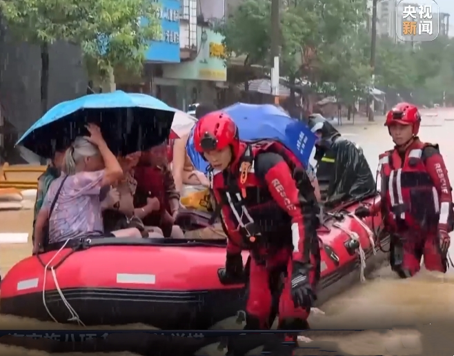 【新聞直播間】廣西防城港：強降雨致47人被困 消防緊急搜救轉移